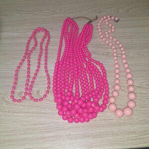 (3) Chunky and long pink beaded necklaces fashion jewelry